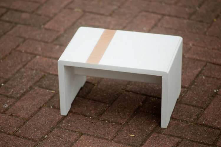 Hocker Schemel aus Holz, Hartholz, Buche , stabil und kippelsicher, weiß NEU