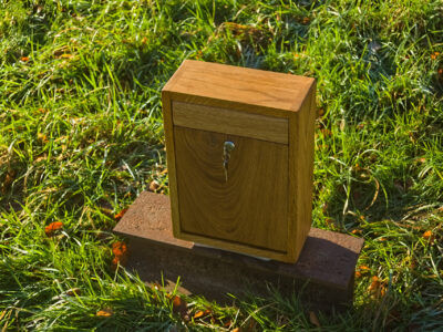 Briefkasten "Nicole" aus Massivholz Eiche, Leinöl behandelt NEU - 2. Wahl